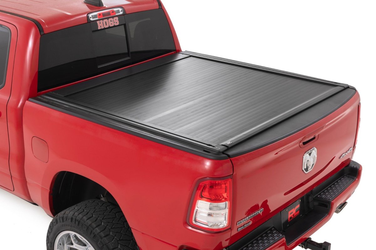 Ram 1500 TRX Powered Retractable Bed Cover - Rough Country - Matte Black - '21-'24